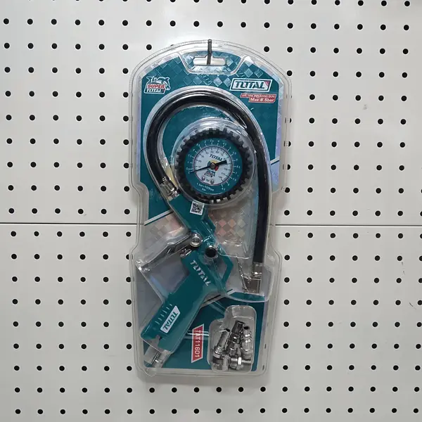 Inflador De Llantas Con Manómetro Max 8,5bar (123 Psi) Total